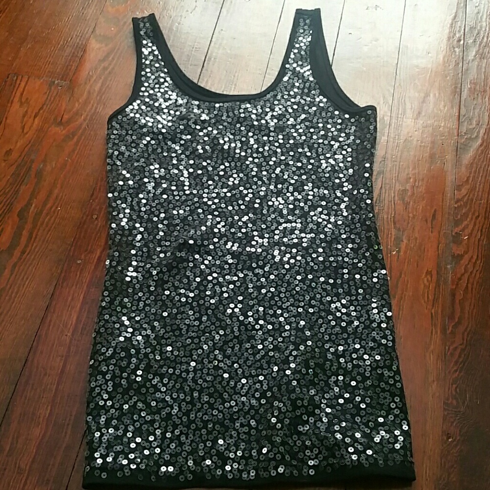 Sequin tank